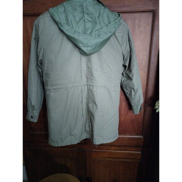 Duckerwear Jacket W/Hood, Drawstring Waist Snapon Fastening. W/ Quilted Vest... - Picture 6 of 16
